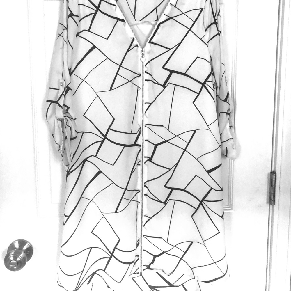 White/Black Zip-Up Mini Dress